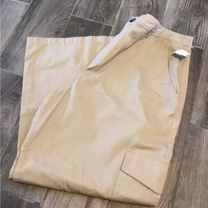 NWT! bp Wide Leg Cargo Pants in Beige